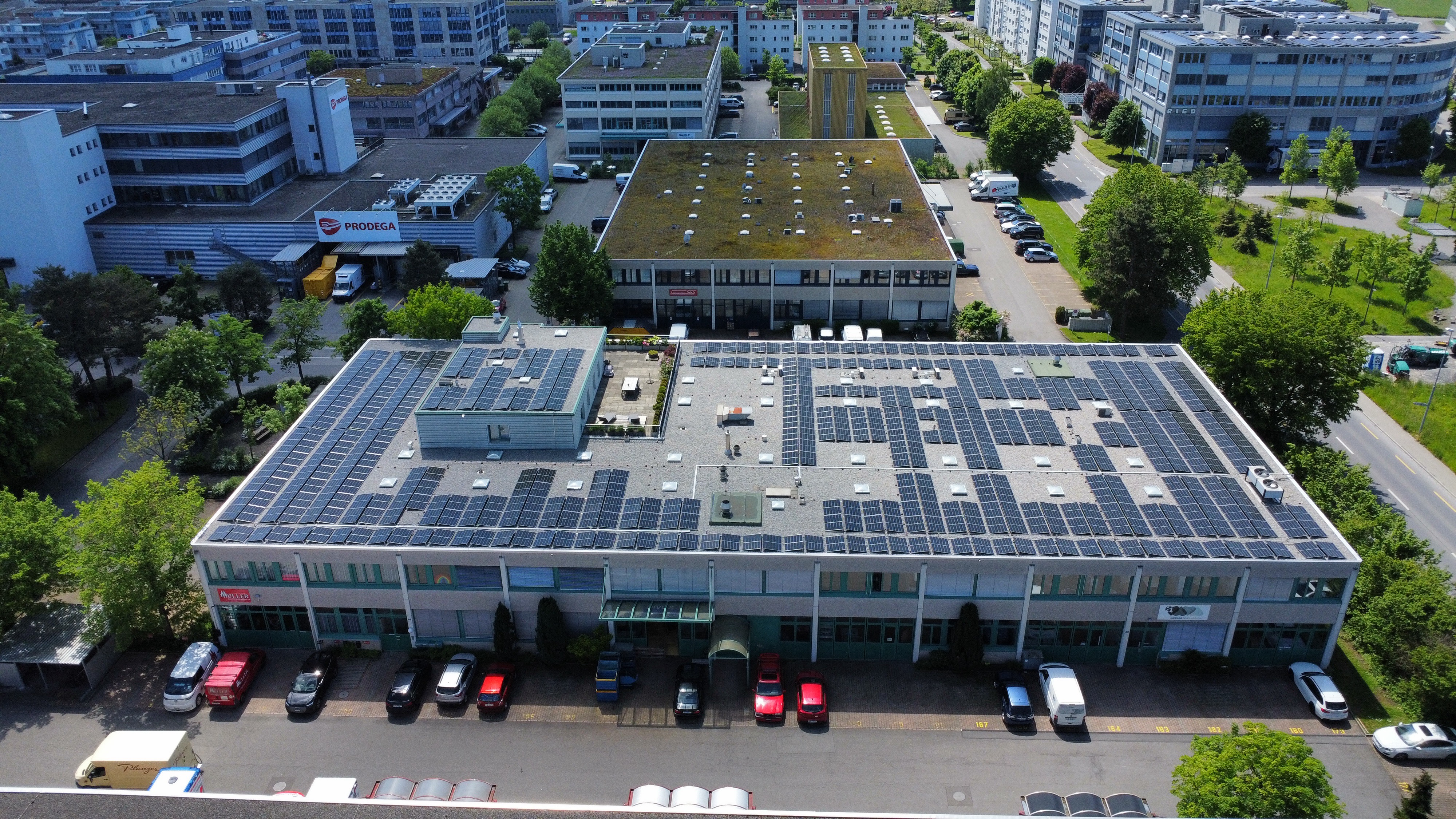 Firmengebäude Hans Müller Elektro AG in Rotkreuz